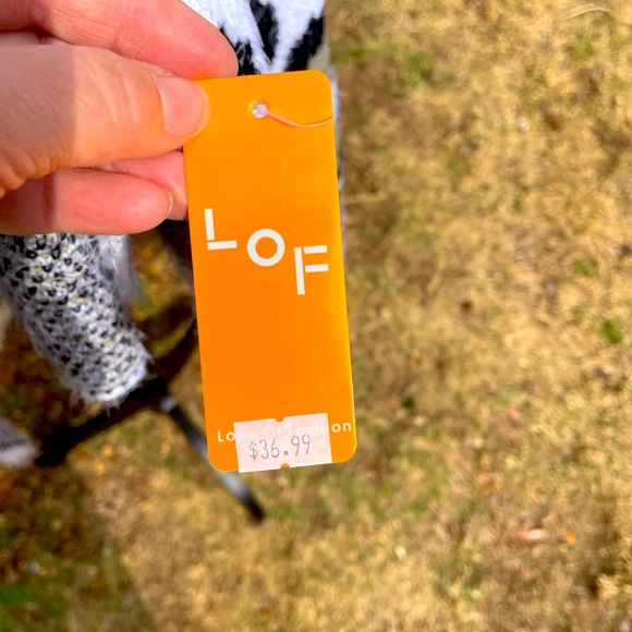 Animal Print Vest - Picture 4 of 4